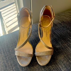 JESSICA SIMPSON Gold Heels size 9